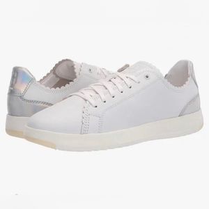 NWT White Scalloped Tennis shoe Cole Haan Grandseries size 8.5